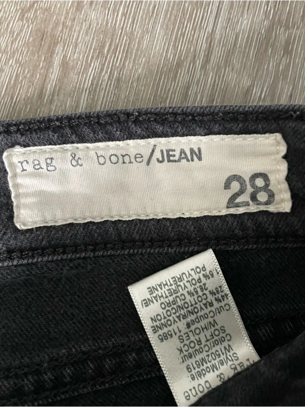 Rag & Bone Skinny Soft Rock Jeans Size 28